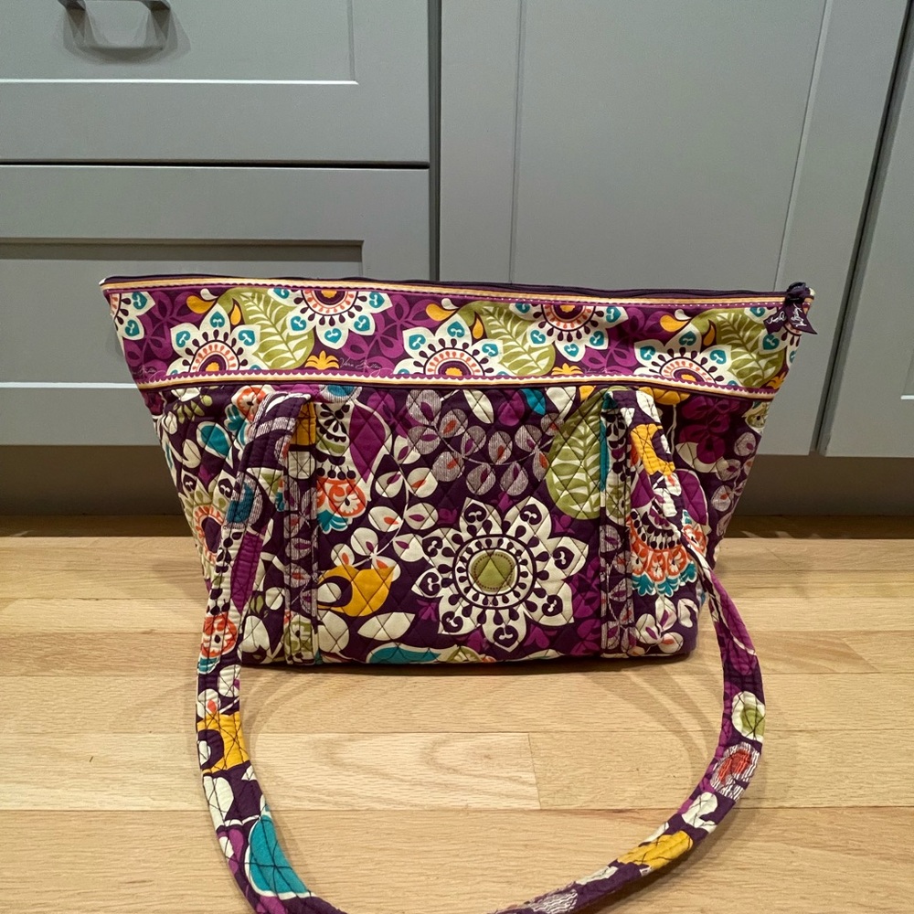 Vera Bradley Medium Size Tote - Picture 2 of 10